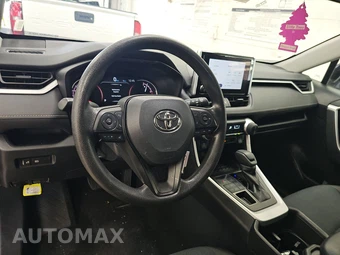2025 Toyota RAV4 LE - miniatura 11