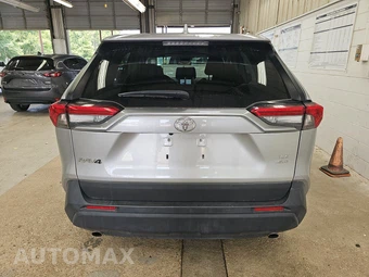 2025 Toyota RAV4 LE - miniatura 5