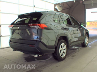 2025 Toyota RAV4 LE - miniatura 4