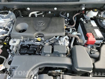 2025 Toyota RAV4 LE - miniatura 15