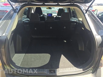 2025 Toyota RAV4 LE - miniatura 16