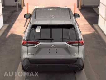 2025 Toyota RAV4 LE - miniatura 5