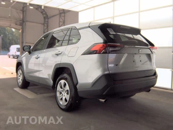 2025 Toyota RAV4 LE - miniatura 6
