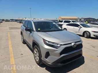 2025 Toyota RAV4 LE - miniatura 3