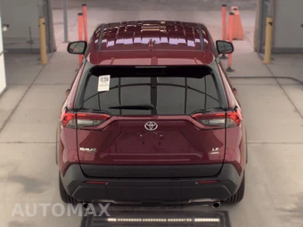 2025 Toyota RAV4 LE - miniatura 5