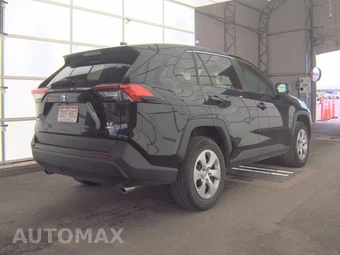2025 Toyota RAV4 LE - miniatura 4