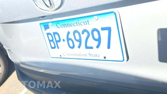2025 Toyota RAV4 LE – miniatura 24