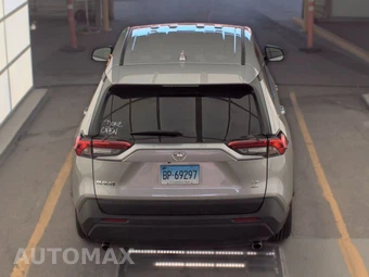 2025 Toyota RAV4 LE – miniatura 5