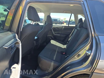 2025 Toyota RAV4 LE - miniatura 13