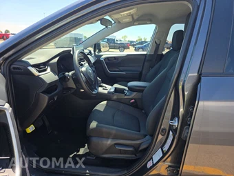 2025 Toyota RAV4 LE - miniatura 7