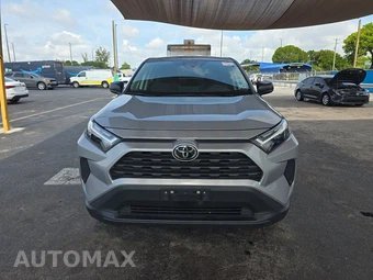 2025 Toyota RAV4 LE - miniatura 2