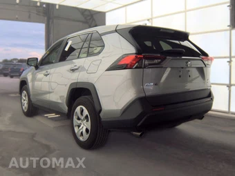 2025 Toyota RAV4 LE - miniatura 6
