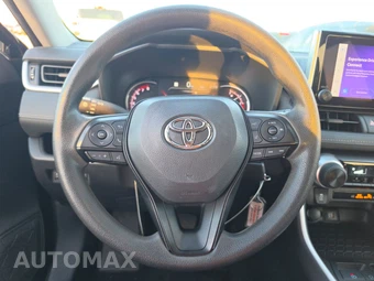 2025 Toyota RAV4 LE - miniatura 10