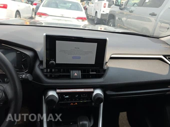 2025 Toyota RAV4 LE - miniatura 11