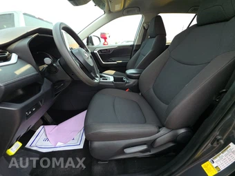 2025 Toyota RAV4 LE - miniatura 7