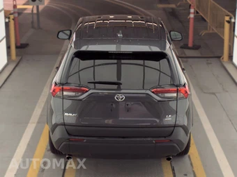 2025 Toyota RAV4 LE - miniatura 5