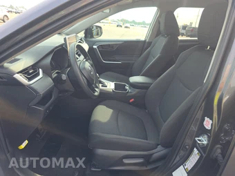 2025 Toyota RAV4 LE - miniatura 7