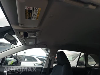 2025 Toyota RAV4 LE - miniatura 18