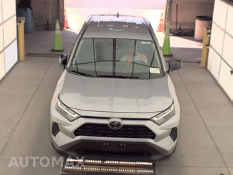 2025 Toyota RAV4 LE - miniatura 2
