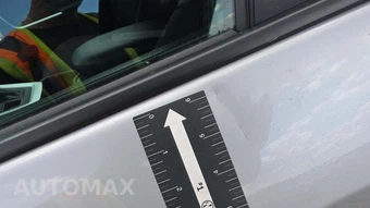 2025 Toyota RAV4 LE - miniatura 29