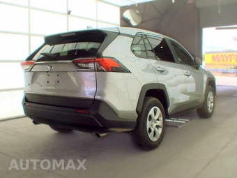 2025 Toyota RAV4 LE - miniatura 4