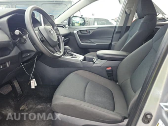 2025 Toyota RAV4 LE - miniatura 7