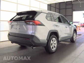 2025 Toyota RAV4 LE - miniatura 4