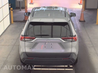 2025 Toyota RAV4 LE - miniatura 5