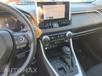 2025 Toyota RAV4 LE - miniatura 11