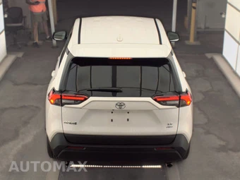 2025 Toyota RAV4 LE - miniatura 5