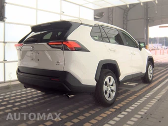 2025 Toyota RAV4 LE - miniatura 4