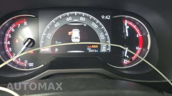 2025 Toyota RAV4 LE - miniatura 21