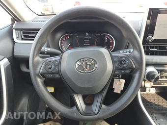 2025 Toyota RAV4 LE - miniatura 10