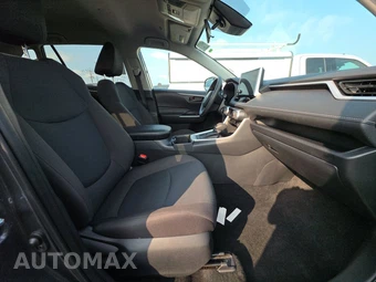 2025 Toyota RAV4 LE - miniatura 8