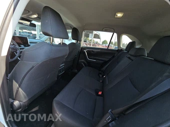2025 Toyota RAV4 LE - miniatura 13