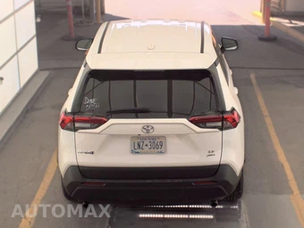 2025 Toyota RAV4 LE - miniatura 5