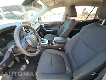 2025 Toyota RAV4 LE - miniatura 7