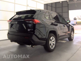 2025 Toyota RAV4 LE - miniatura 4