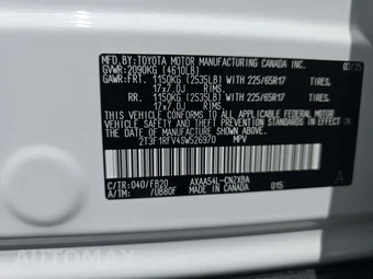 2025 Toyota RAV4 LE - miniatura 2