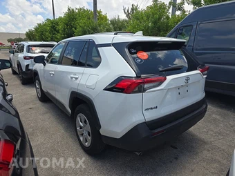 2025 Toyota RAV4 LE – miniatura 6