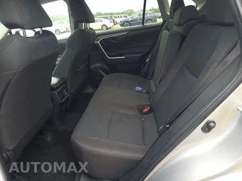 2025 Toyota RAV4 LE - miniatura 13