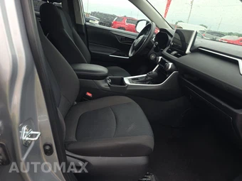 2025 Toyota RAV4 LE - miniatura 8