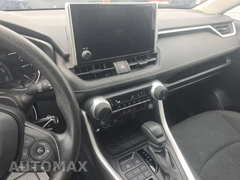 2025 Toyota RAV4 LE – miniatura 11