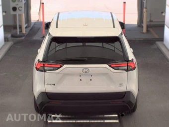 2025 Toyota RAV4 LE – miniatura 5