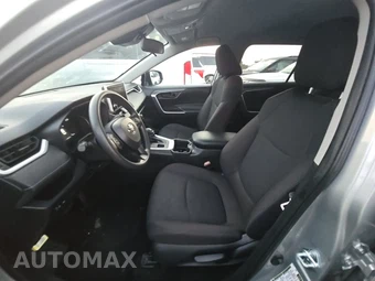 2025 Toyota RAV4 LE - miniatura 7
