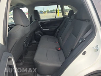 2025 Toyota RAV4 LE – miniatura 13