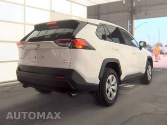 2025 Toyota RAV4 LE – miniatura 4