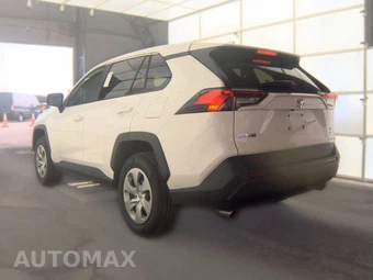 2025 Toyota RAV4 LE – miniatura 6