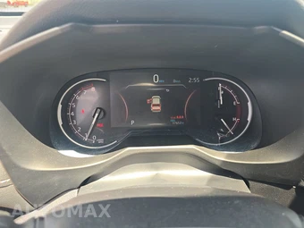 2025 Toyota RAV4 LE - miniatura 12