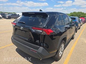 2025 Toyota RAV4 LE - miniatura 4